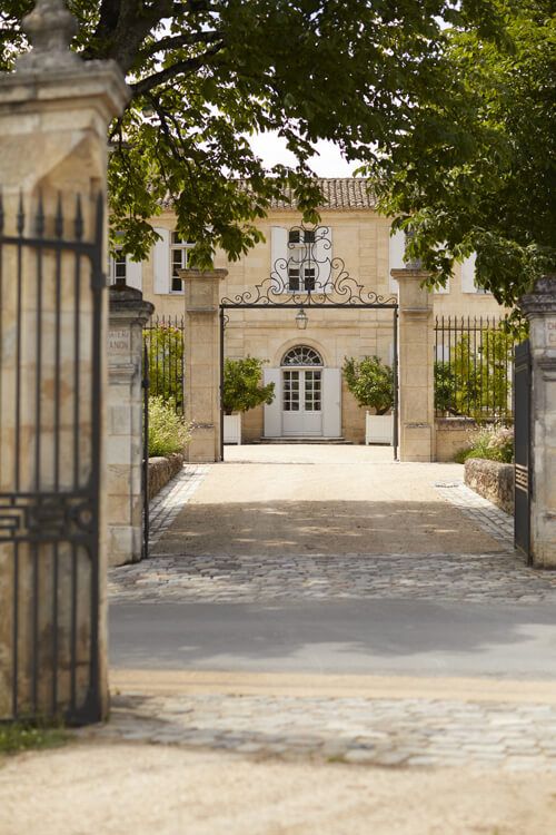 Portail d'entrée du Château Canon